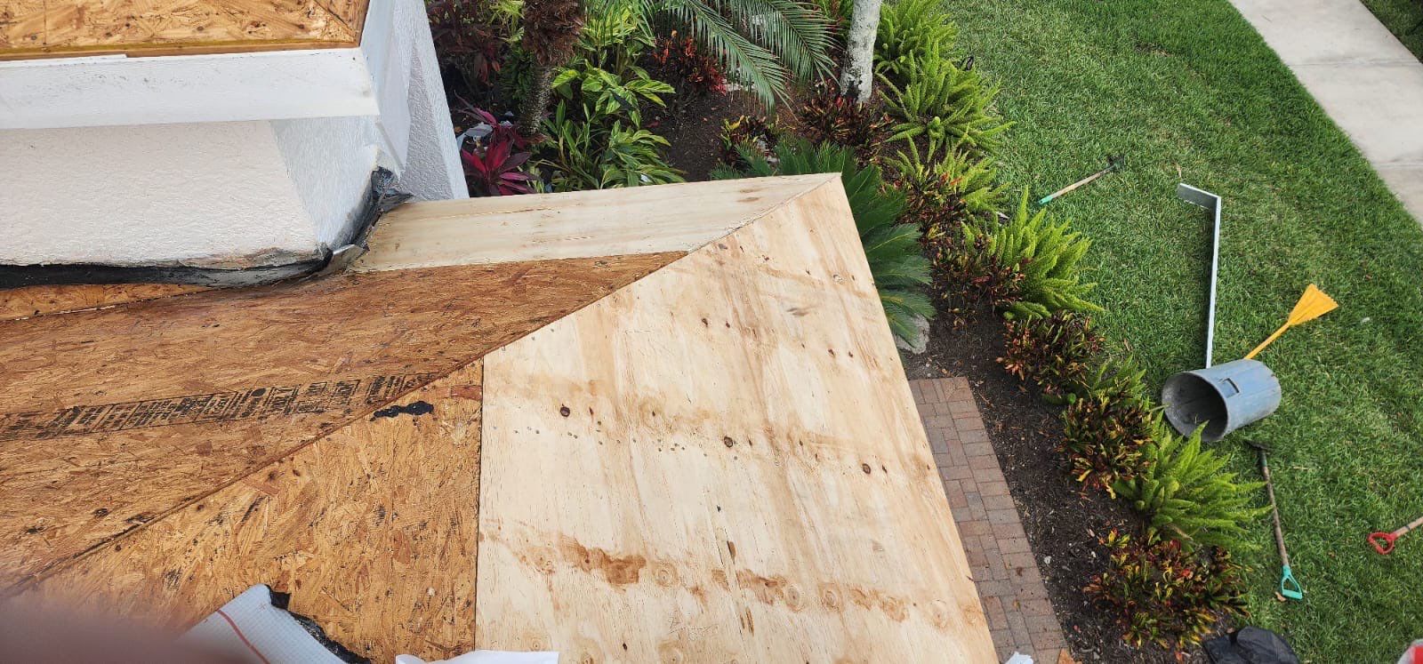 Roof decking corner detail showing precision corner construction